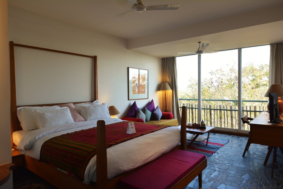 OYO 4061 Home Stay near Railway Station, Race Course Rajkot, Rajkot